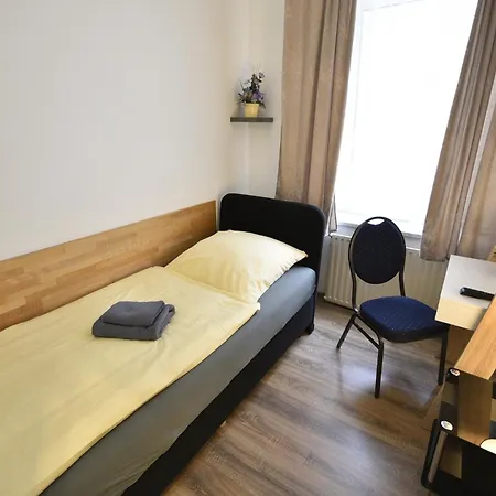 Apartment Am Schloss 15 *